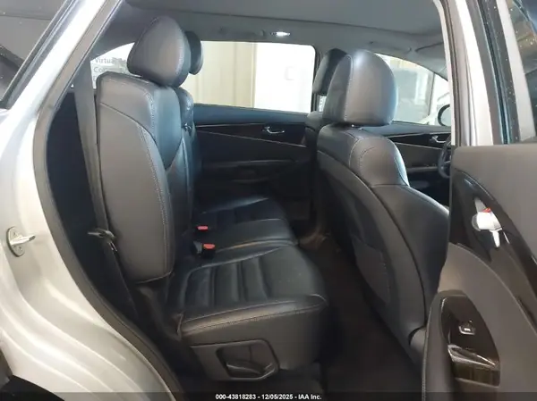 5XYPHDA52KG590935 2019 KIA SORENTO - Image 8