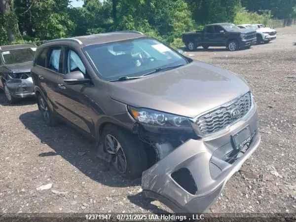 5XYPHDA52KG601982 2019 KIA SORENTO - Image 1