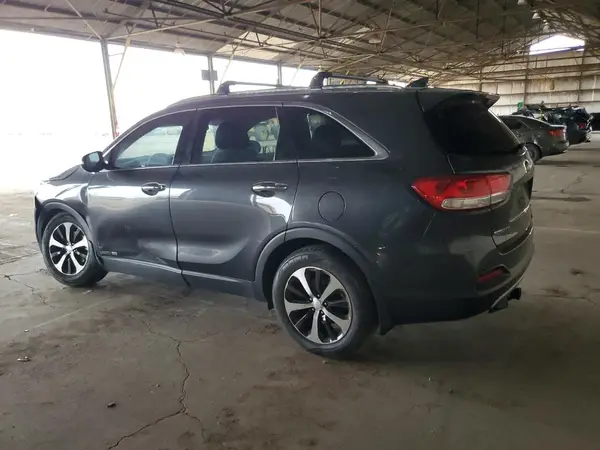 5XYPHDA53GG077667 2016 KIA SORENTO - Image 2