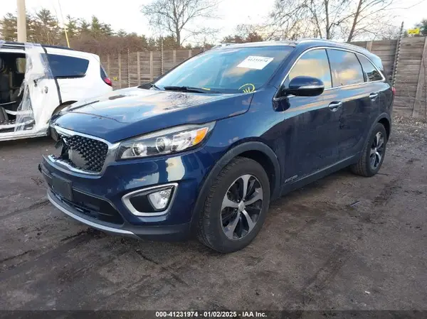5XYPHDA53GG183522 2016 KIA SORENTO - Image 2