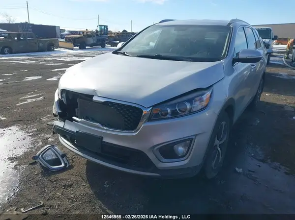 5XYPHDA53HG214480 2017 KIA SORENTO - Image 2