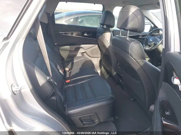 5XYPHDA53HG214480 2017 KIA SORENTO - Image 8