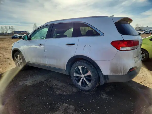 5XYPHDA53HG295707 2017 KIA SORENTO - Image 2