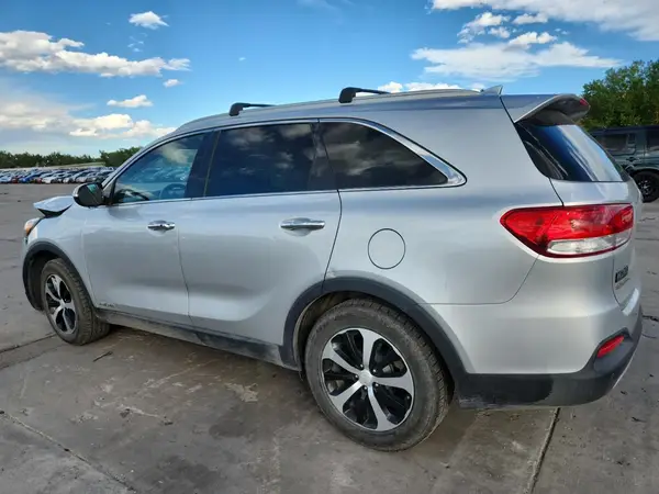 5XYPHDA53HG302297 2017 KIA SORENTO - Image 2