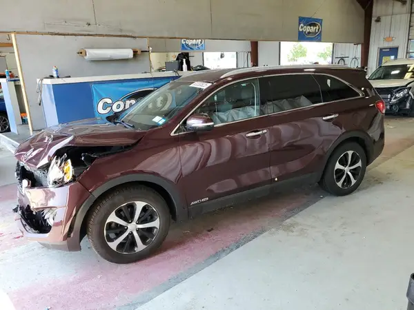 5XYPHDA53JG395215 2018 KIA SORENTO - Image 1