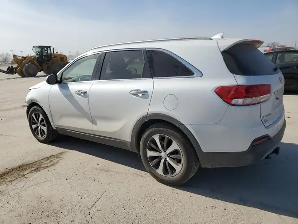 5XYPHDA54GG007918 2016 KIA SORENTO - Image 2