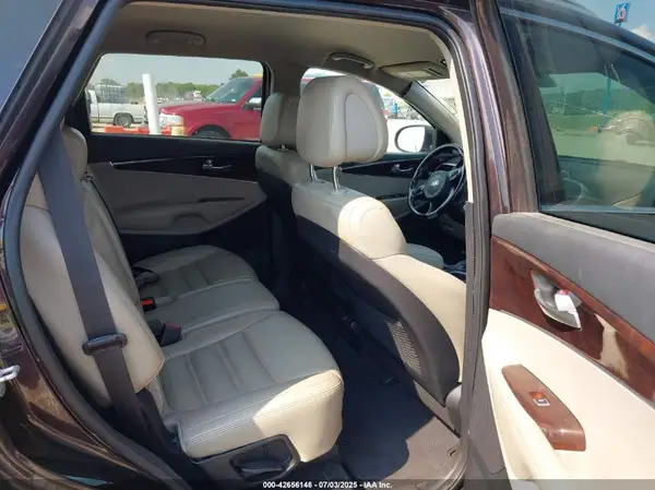 5XYPHDA54GG081940 2016 KIA SORENTO - Image 8