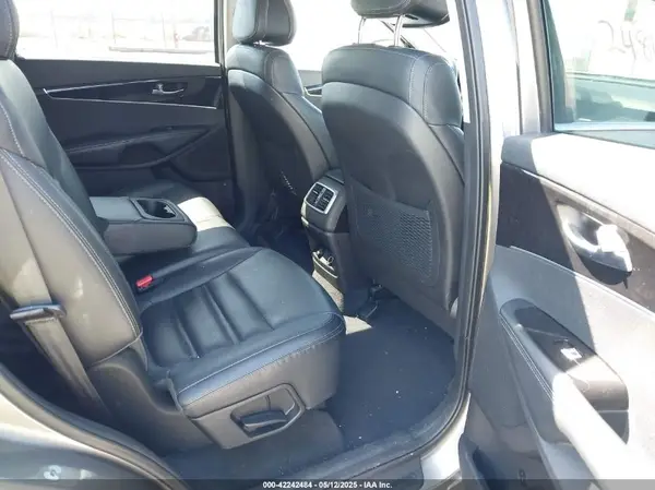 5XYPHDA54GG087396 2016 KIA SORENTO - Image 8