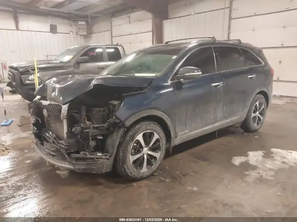 5XYPHDA54GG129923 2016 KIA SORENTO - Image 2