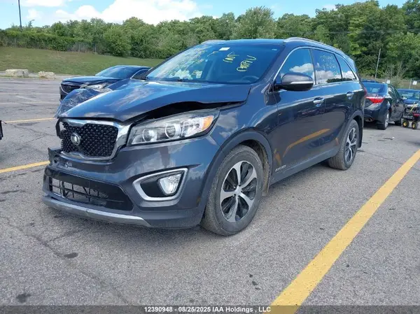 5XYPHDA54HG196524 2017 KIA SORENTO - Image 2