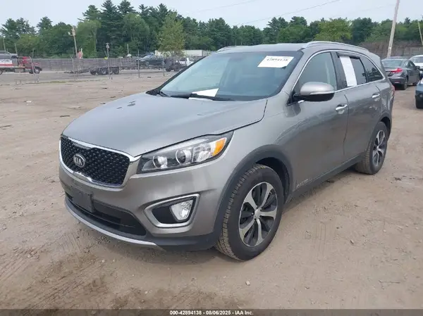 5XYPHDA54HG205187 2017 KIA SORENTO - Image 2