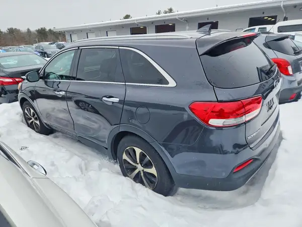 5XYPHDA54HG225648 2017 KIA SORENTO - Image 2