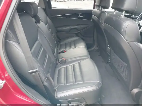 5XYPHDA54HG230400 2017 KIA SORENTO - Image 8