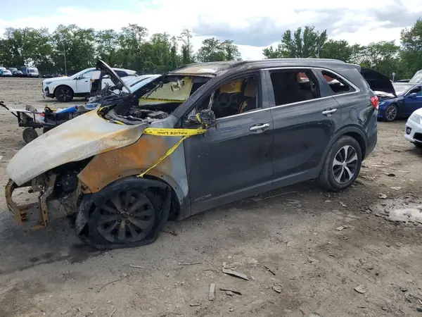 5XYPHDA54HG237444 2017 KIA SORENTO - Image 1