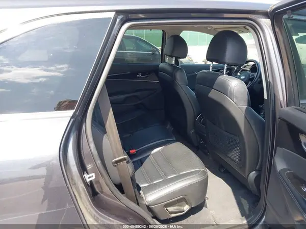 5XYPHDA54JG411440 2018 KIA SORENTO - Image 8