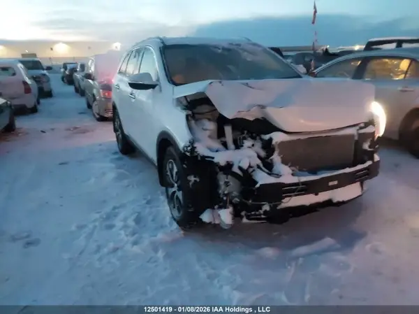 5XYPHDA54JG412765 2018 KIA SORENTO - Image 1