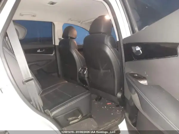 5XYPHDA54JG412765 2018 KIA SORENTO - Image 8