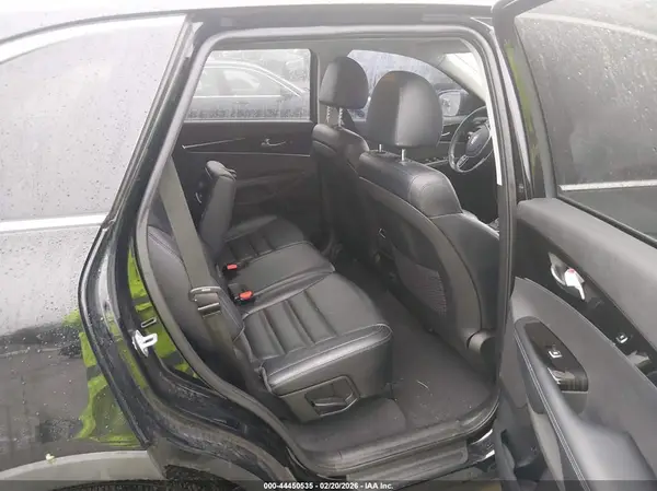 5XYPHDA54KG500796 2019 KIA SORENTO - Image 8