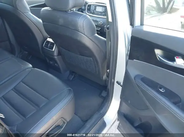 5XYPHDA55GG028308 2016 KIA SORENTO - Image 8