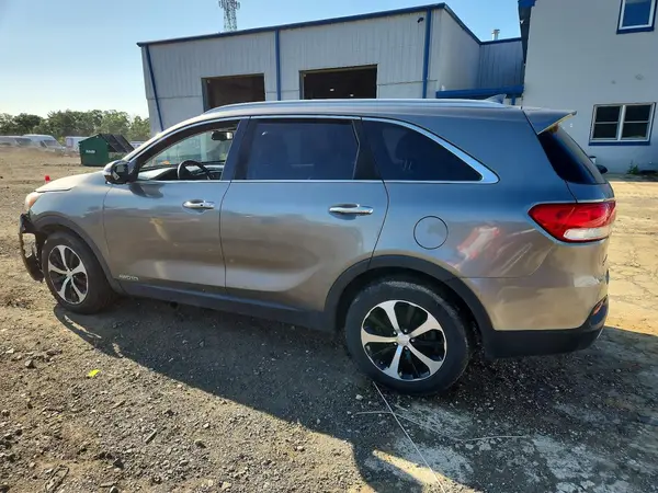 5XYPHDA55GG116856 2016 KIA SORENTO - Image 2