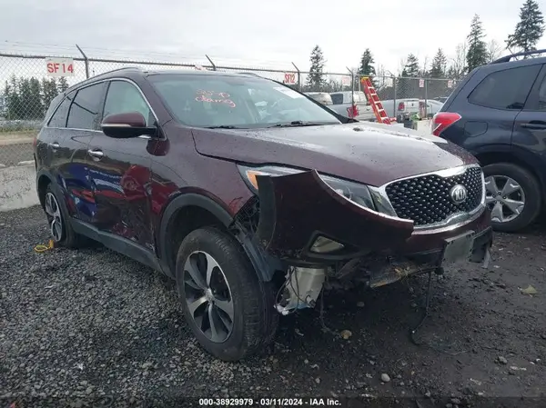 5XYPHDA55GG124410 2016 KIA SORENTO - Image 1