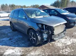 5XYPHDA55GG143135 2016 KIA SORENTO