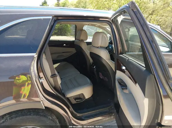 5XYPHDA55GG159786 2016 KIA SORENTO - Image 8