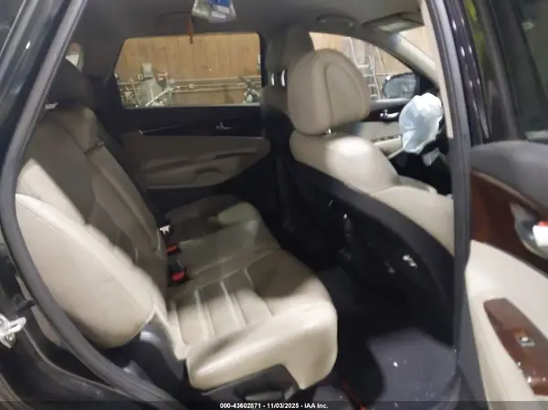 5XYPHDA55GG160453 2016 KIA SORENTO - Image 8