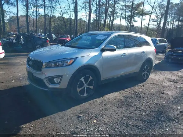 5XYPHDA55GG175678 2016 KIA SORENTO - Image 2