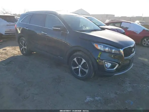 5XYPHDA55HG188433 2017 KIA SORENTO - Image 1