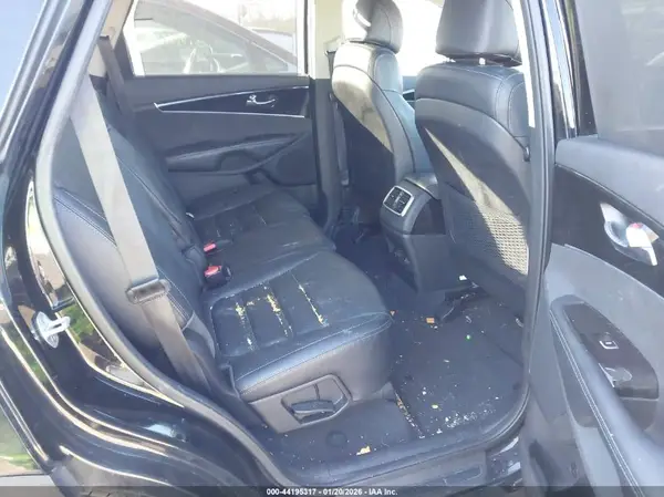 5XYPHDA55HG188433 2017 KIA SORENTO - Image 8