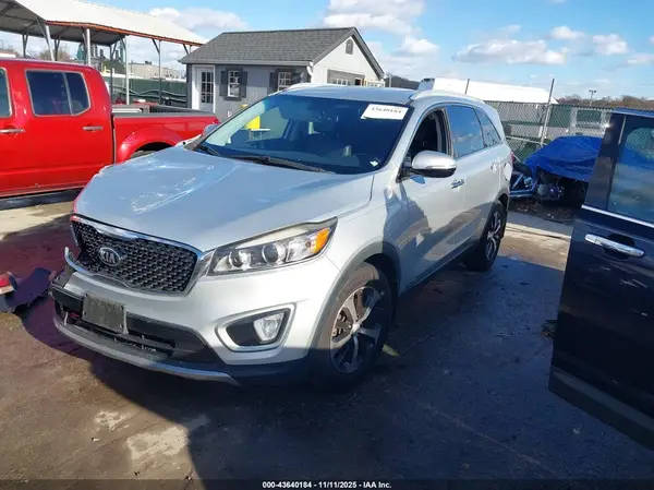 5XYPHDA55HG228249 2017 KIA SORENTO - Image 2