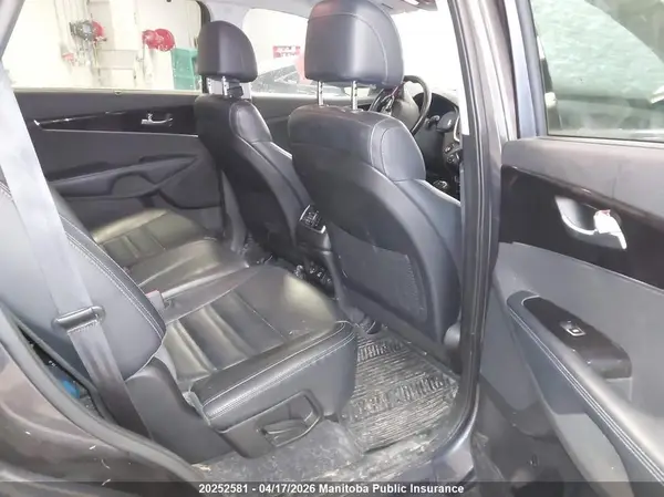 5XYPHDA55HG234598 2017 KIA SORENTO - Image 8