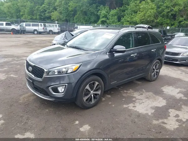 5XYPHDA55HG303032 2017 KIA SORENTO - Image 2