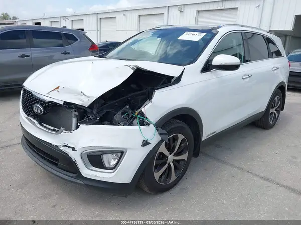 5XYPHDA55HG327508 2017 KIA SORENTO - Image 2