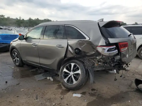 5XYPHDA55JG370316 2018 KIA SORENTO - Image 2