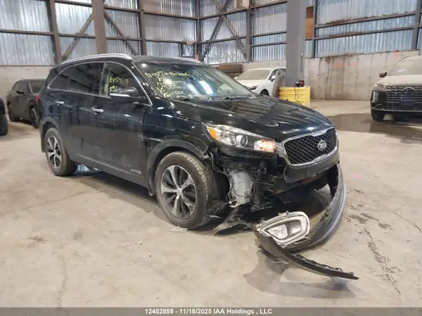 5XYPHDA55JG391490 2018 KIA SORENTO - Image 1