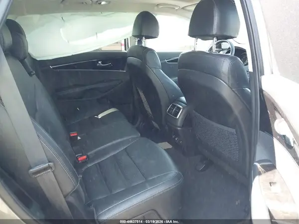5XYPHDA55JG420437 2018 KIA SORENTO - Image 8