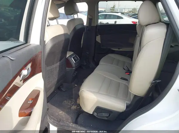 5XYPHDA55JG421328 2018 KIA SORENTO - Image 8