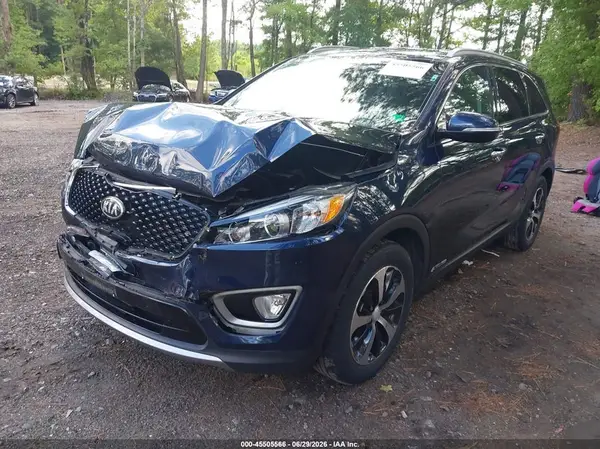 5XYPHDA55JG429624 2018 KIA SORENTO - Image 2