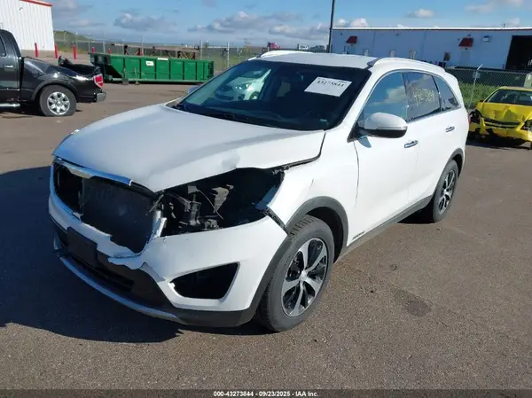 5XYPHDA55JG430255 2018 KIA SORENTO - Image 2