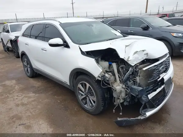 5XYPHDA55KG533869 2019 KIA SORENTO - Image 1