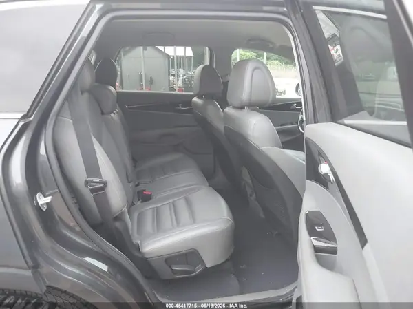5XYPHDA56GG001845 2016 KIA SORENTO - Image 8