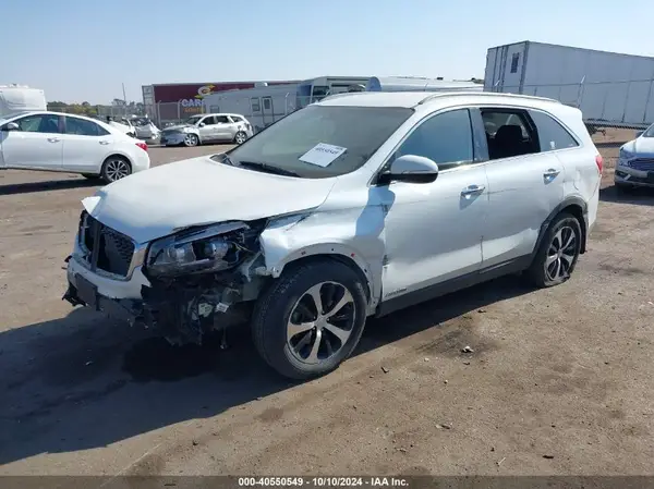 5XYPHDA56GG015664 2016 KIA SORENTO - Image 2