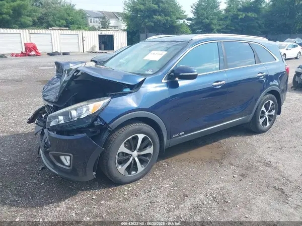 5XYPHDA56GG110256 2016 KIA SORENTO - Image 2