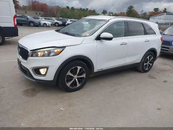 5XYPHDA56GG110919 2016 KIA SORENTO - Image 2
