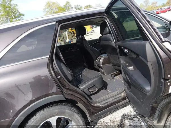 5XYPHDA56GG117868 2016 KIA SORENTO - Image 8