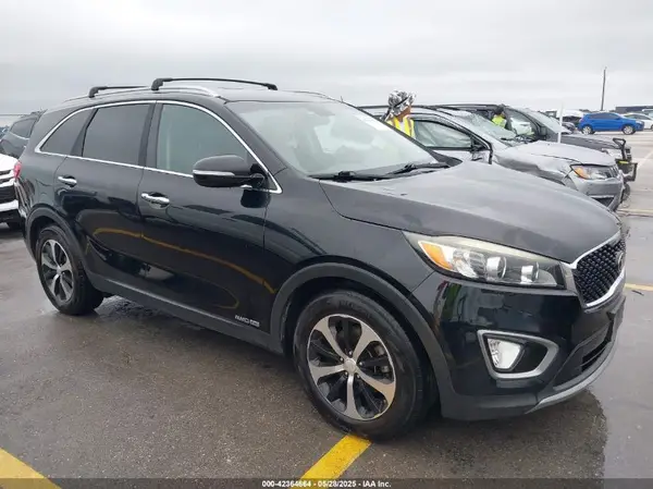 5XYPHDA56GG133679 2016 KIA SORENTO - Image 1