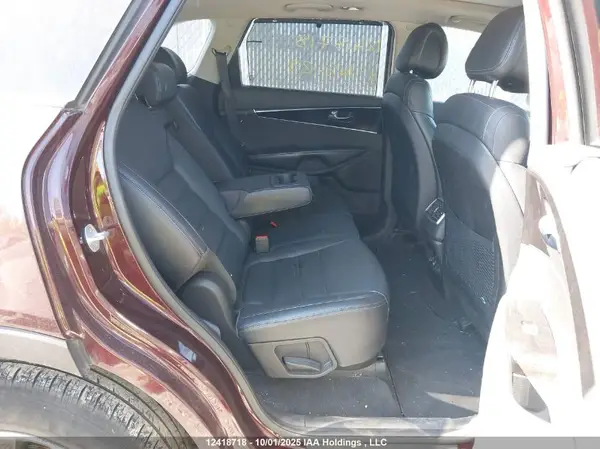 5XYPHDA56GG142429 2016 KIA SORENTO - Image 8