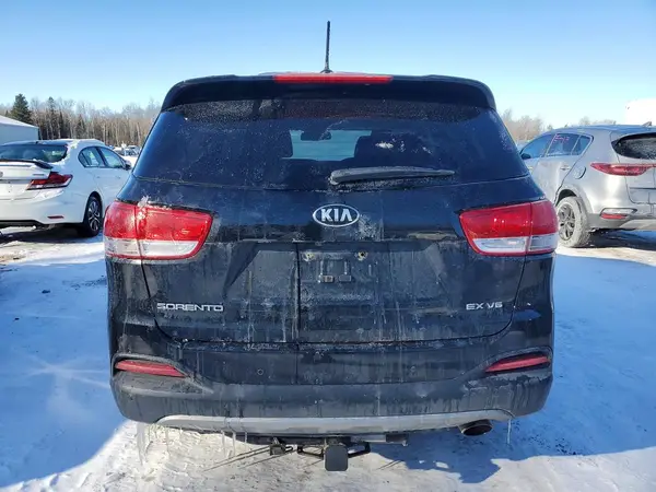 2016 KIA SORENTO auction photo 6